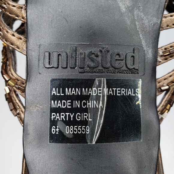 Unlisted | 90s Square Toe Vegan Leather Embellished Thong Block Heel Sandals 6.5 - Picture 11 of 11